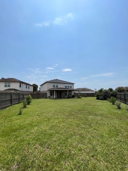 Building Photo - 15202 Lynford Crest Dr