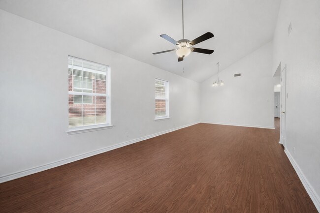 Building Photo - 2000 Monte Cristo Way