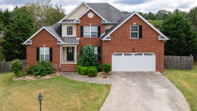 Building Photo - 1100 Winterberry Ln