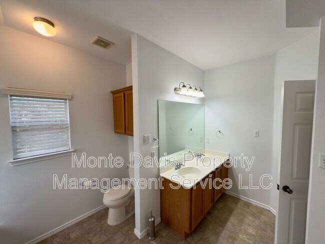 Building Photo - 10317 Laredo Dr