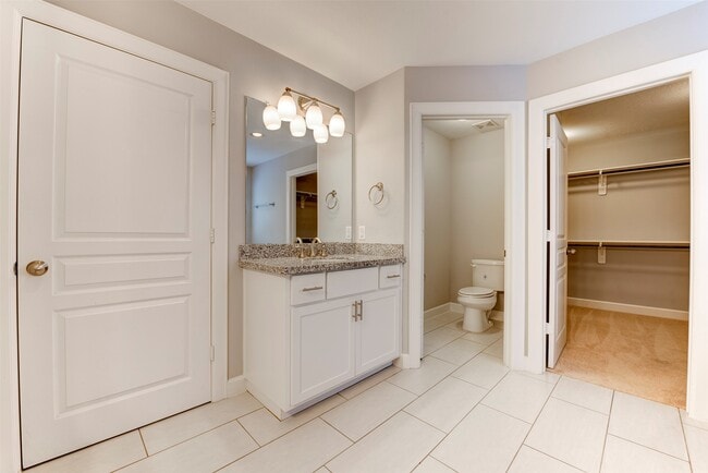 Building Photo - 1811 Wichita St