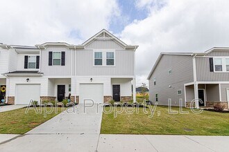 Building Photo - 422 Ellis Mill St