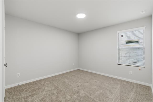 Building Photo - 607 Whispering Winds Trl