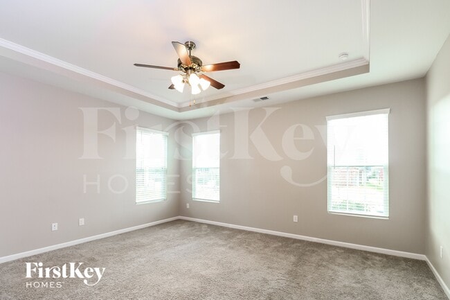 Building Photo - 205 Barberry Dr