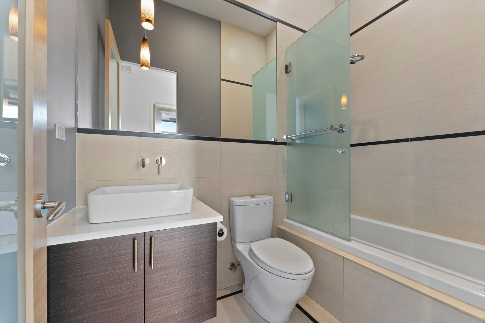 Building Photo - 2408 W Rice St