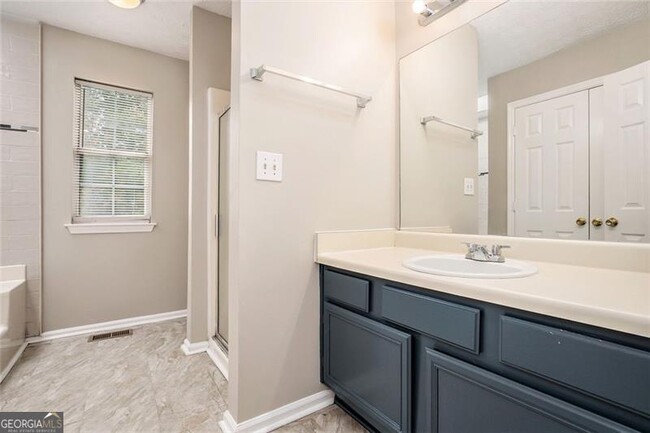Building Photo - 7023 Grinder Dr
