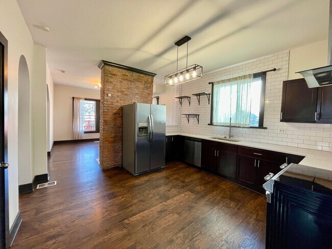 Building Photo - 28 N Princeton Ave