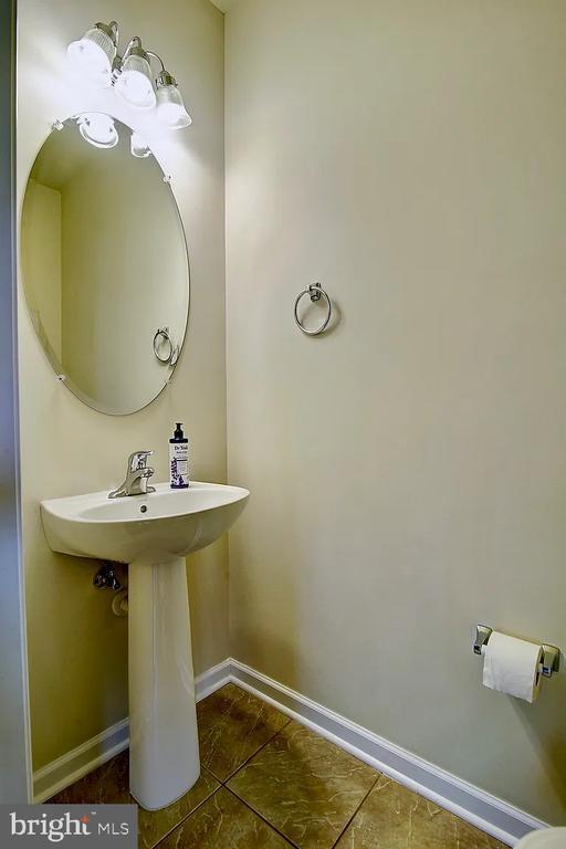 Building Photo - 43893 Eastgate View Drive