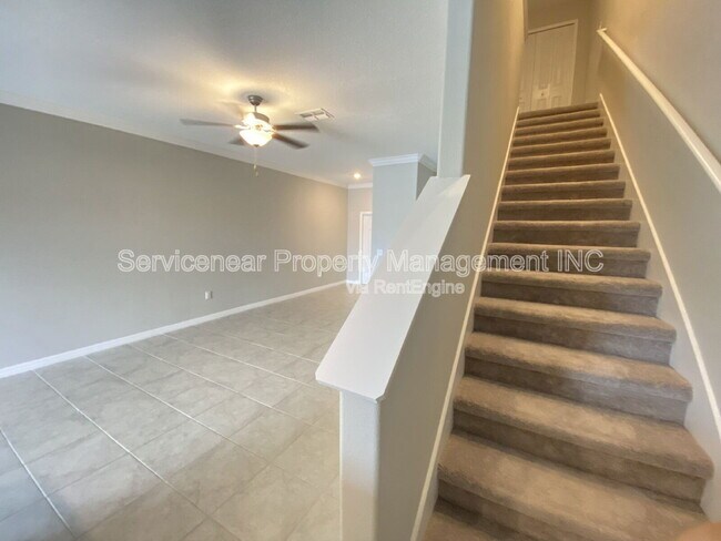 Building Photo - 11852 Dumaine Valley Rd
