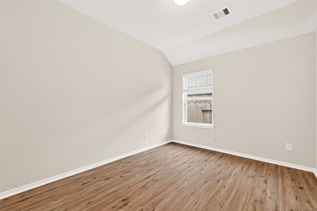 Building Photo - 2754 Little Caney Way