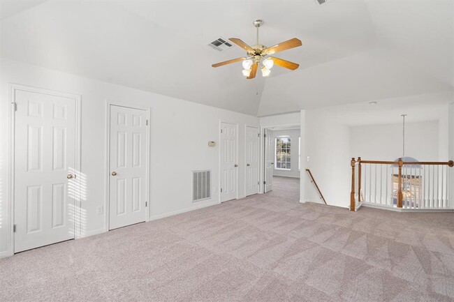 Building Photo - 803 Cashew Ln