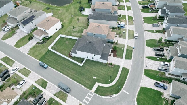 Building Photo - 27 Flintlock Ln