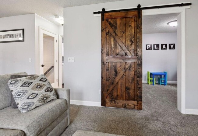 Building Photo - Beautiful Remodeled 5 Bedroom