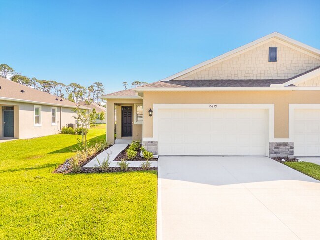 Building Photo - Refined Living in Halifax Plantation – Con...