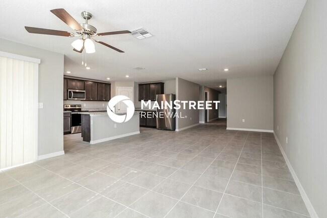 Building Photo - 5 Bedroom Pet-Friendly Home in Mascotte, FL with Main Street Renewal