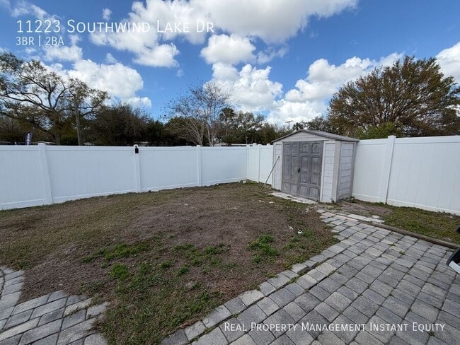 Building Photo - 11223 Southwind Lake Dr