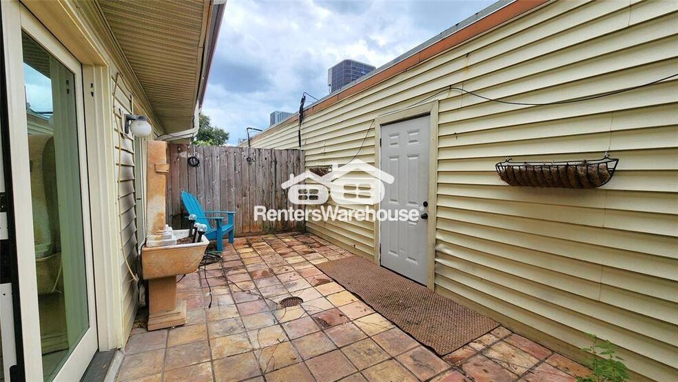 Building Photo - 2508 Bering Dr