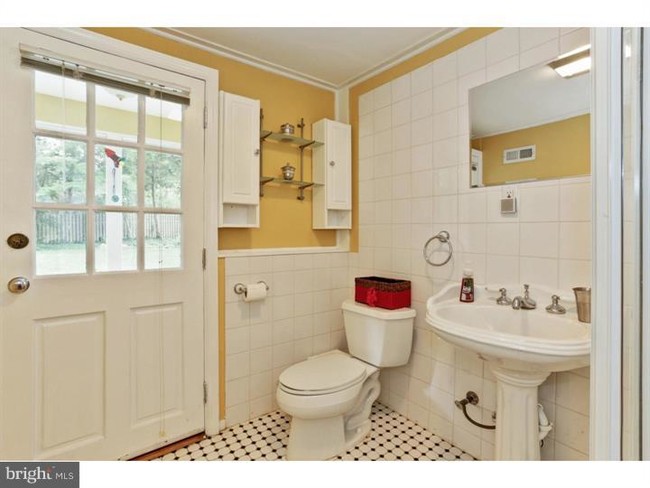 Building Photo - 52 Shady Brook Ln