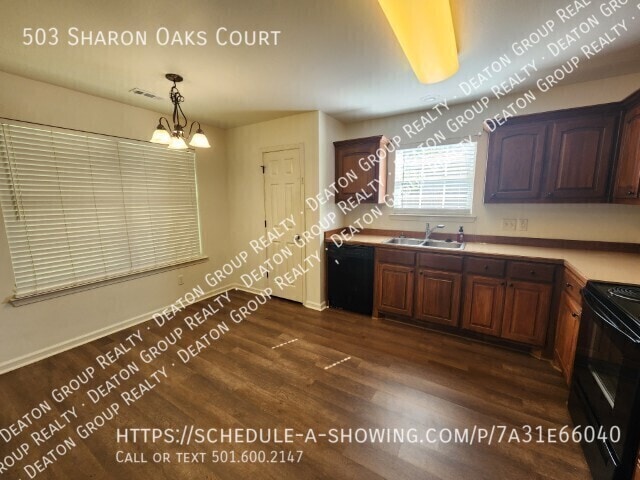 Building Photo - 503 Sharron Oaks Ct