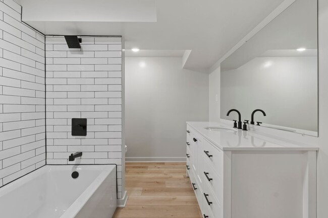 Building Photo - READY NOW! Fully RENOVATED 3 bedroom in SCOTT TOWNSHIP!