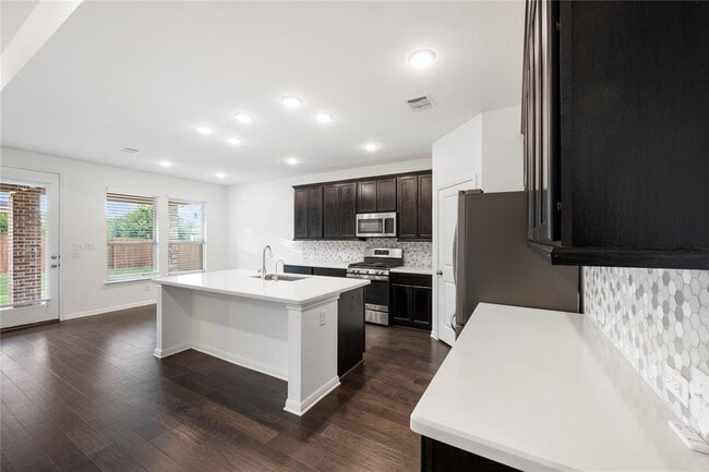 Building Photo - 5146 Veranda Ter