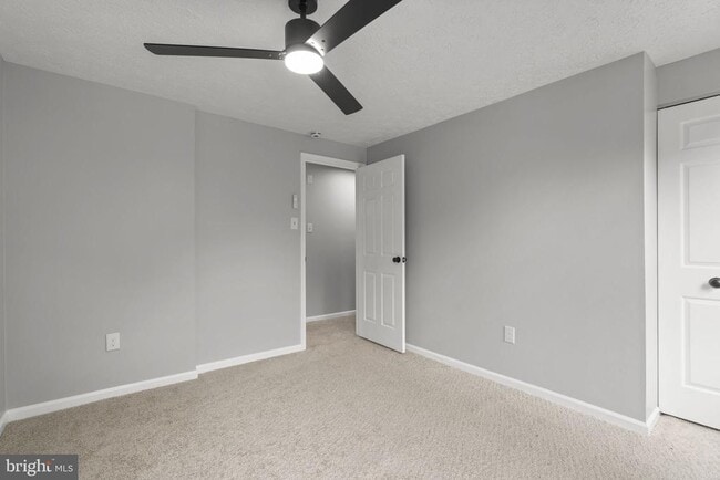 Building Photo - 8428 Braddock Way