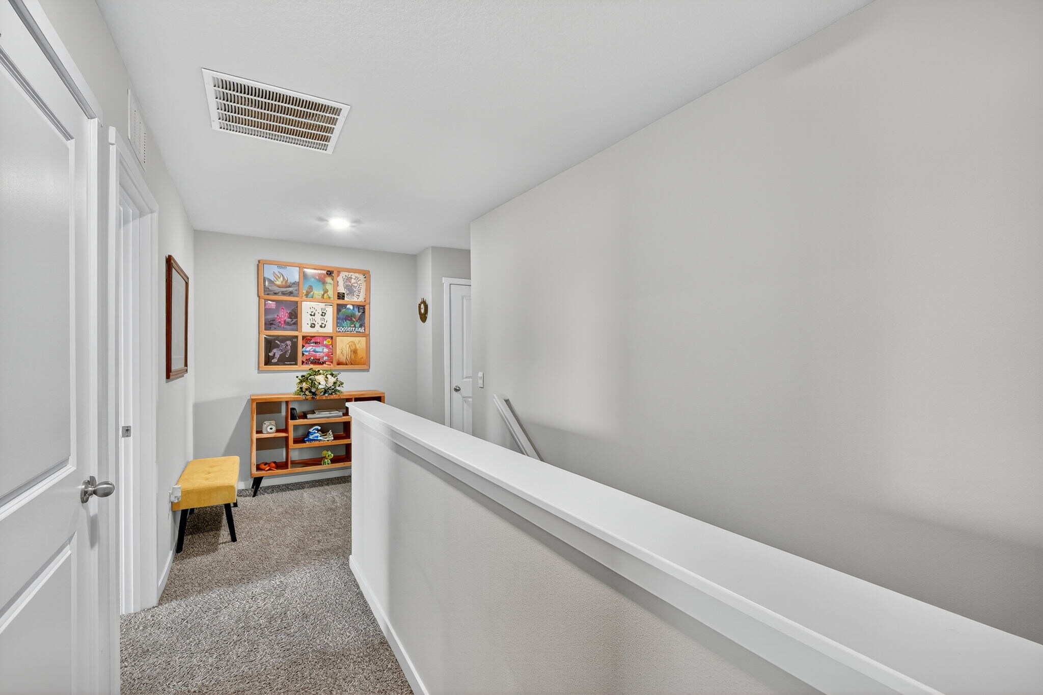 Building Photo - 2541 SE Hawkins Dr