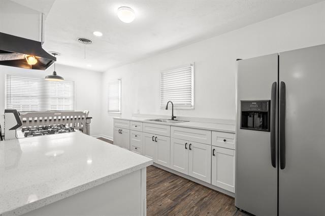 Building Photo - 612 W 5th St