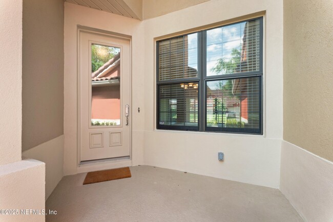 Building Photo - 13519 Isla Vista Dr