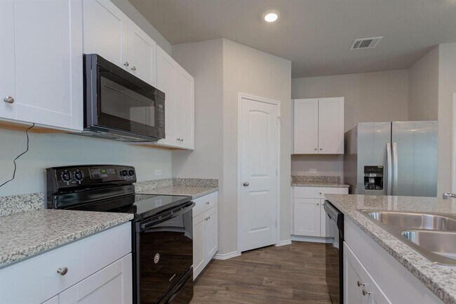 Building Photo - 6009 Ronee Leah Dr
