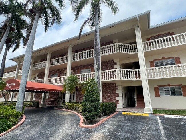 Building Photo - 3051 NE 47th Ct