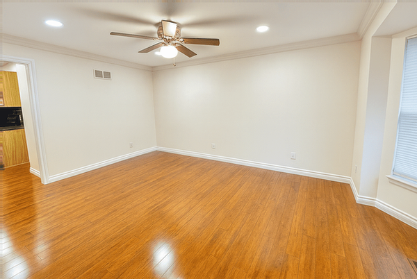Building Photo - 3075 Greenwich Ct