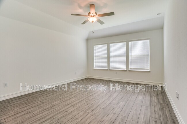 Building Photo - 3617 Cadogan St