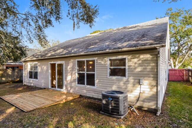 Building Photo - 354 Morning Creek Cir