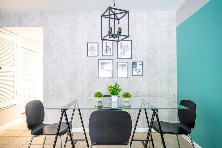 Building Photo - 1263 Sweet Pine Dr