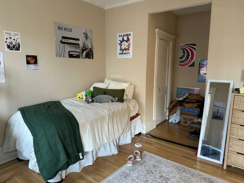 Building Photo - 12 Saint Paul St