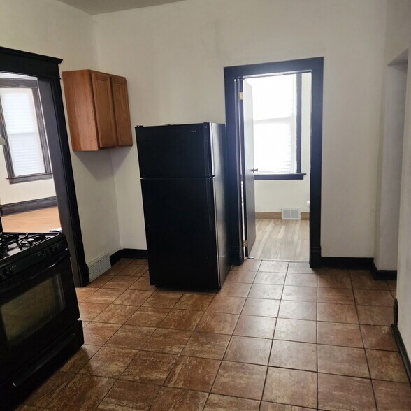 Building Photo - 1528 Thorn St