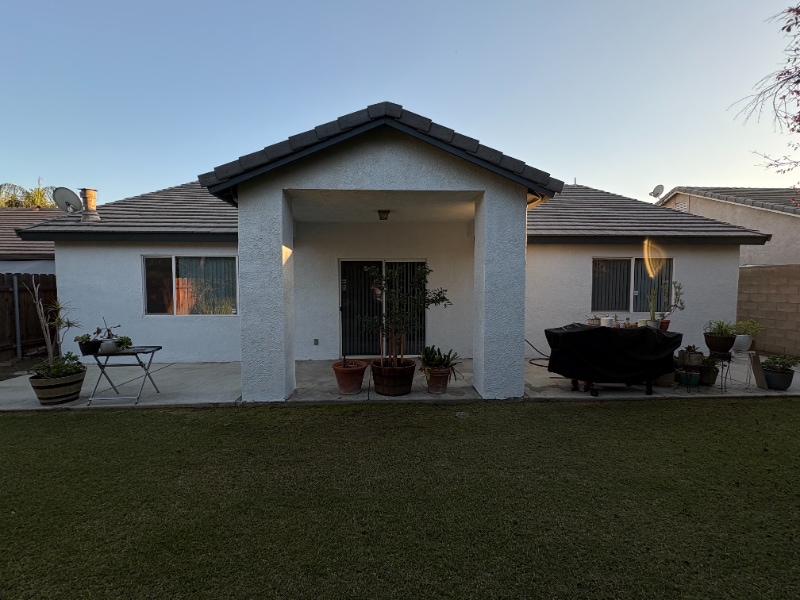 Building Photo - 10100 Grand View Summit Dr