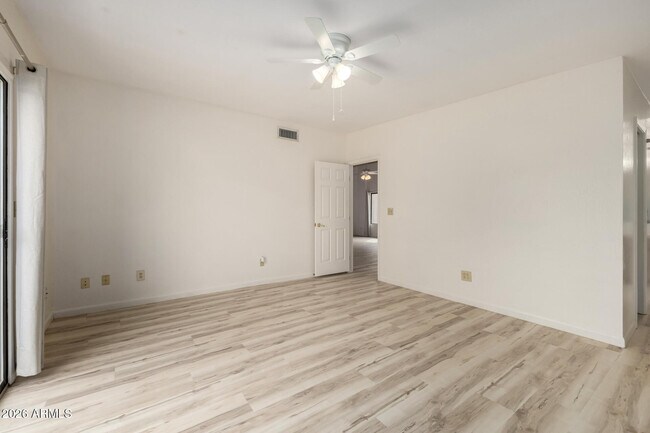 Building Photo - 14428 N Lariat Ln