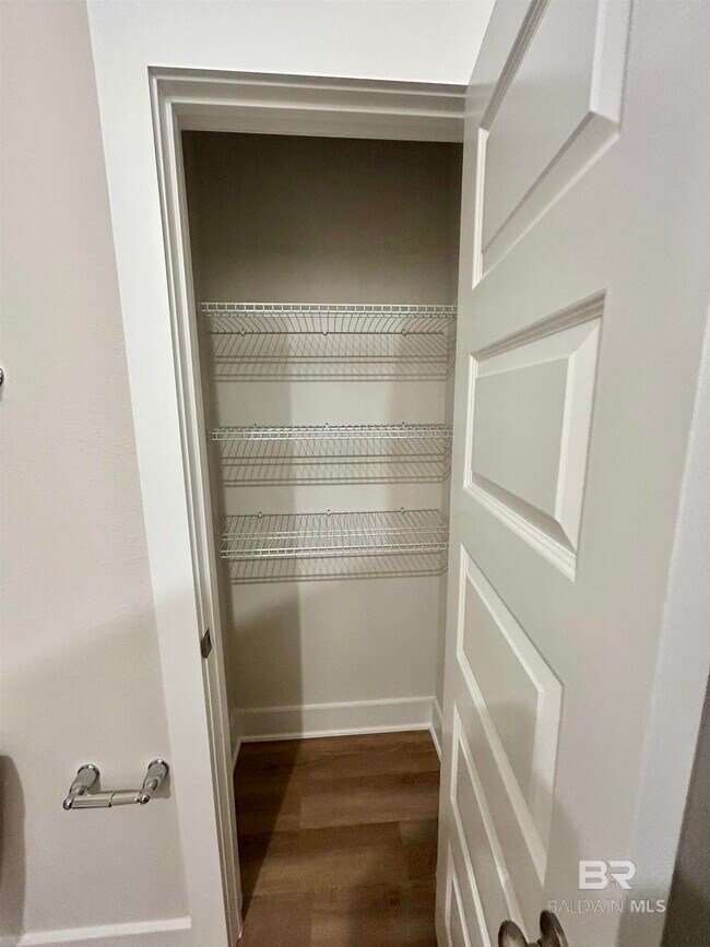 Building Photo - 8708 Sea Star Cir