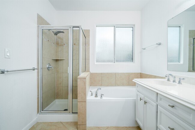 Building Photo - 17607 Sulphur Strm Ct