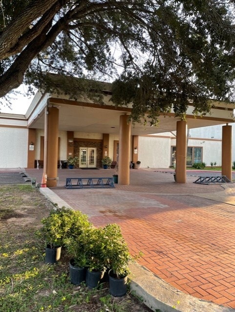 Clubhouse - 2614 Ashley Dr