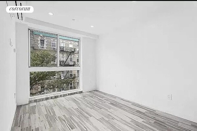 Building Photo - 517 W 134th St