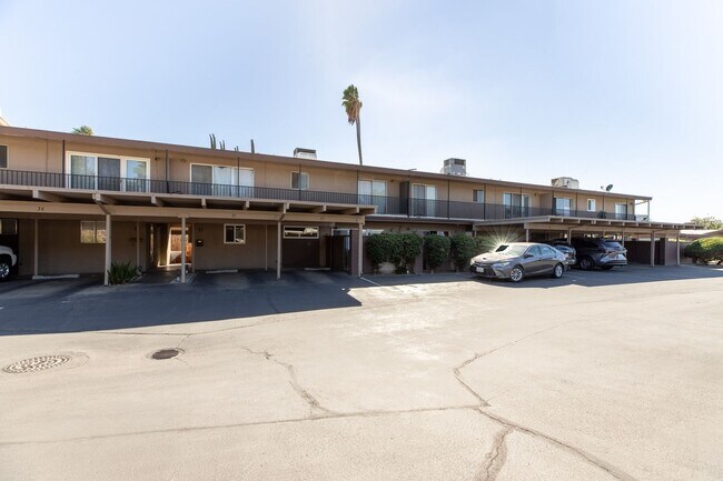 Building Photo - 805 Tully Rd