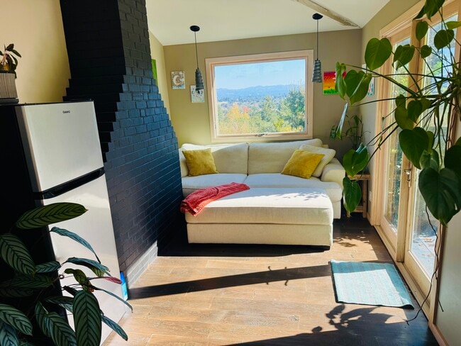 Building Photo - 7605 Atkinson Rd