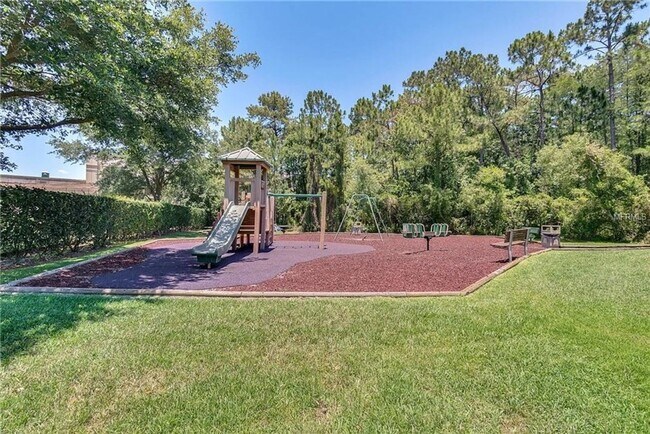 Building Photo - Gorgeous 2/2 Wood Floors Condo For Rent @ ...
