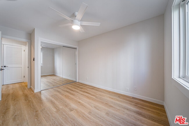 Building Photo - 1125 Manhattan Ave