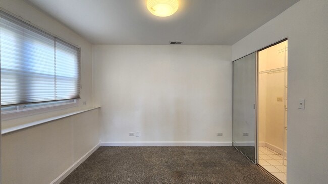 Building Photo - 5 Castlegate Ct