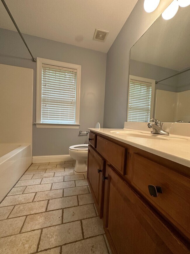 Building Photo - 246 Carsons Walk