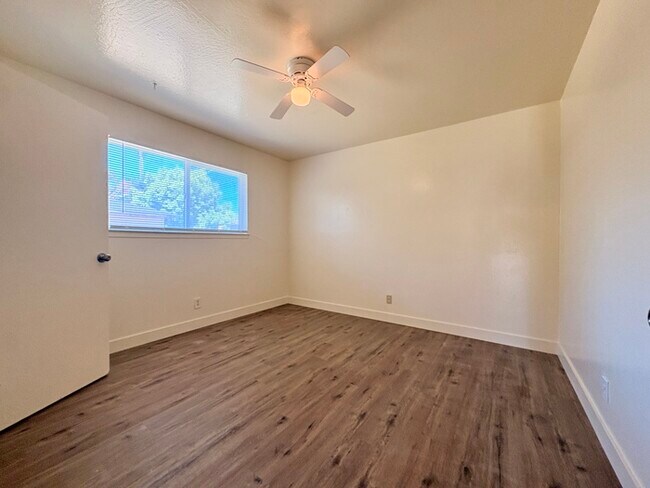 Building Photo - Great Single Story For Rent in Rio Linda CA! 3 Bedroom 1 Bathroom with large backyard